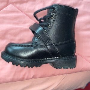 Toddler polo boots NEVER WORN  comes with box
